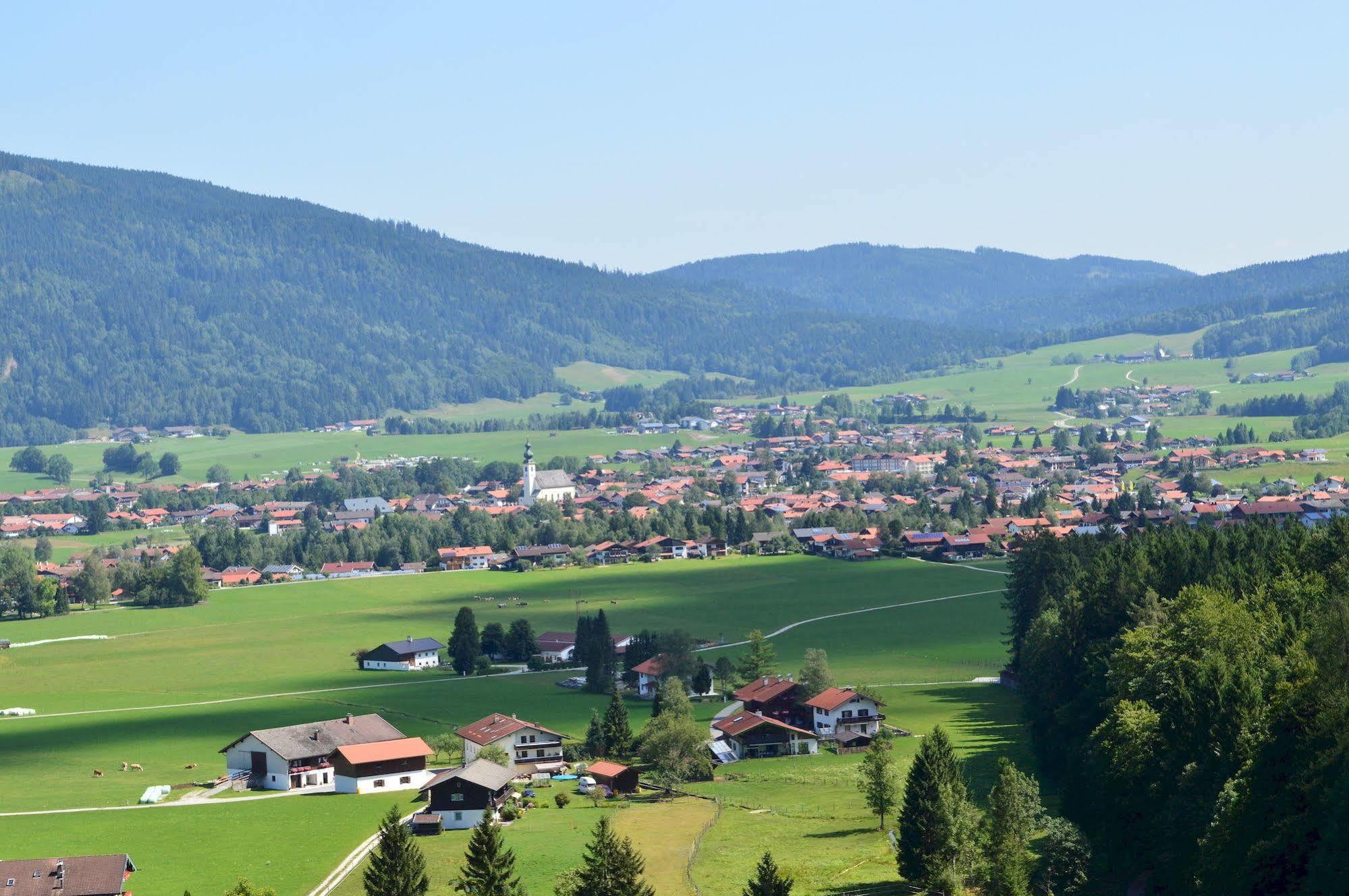 Hotel Bavaria Инцелль Экстерьер фото